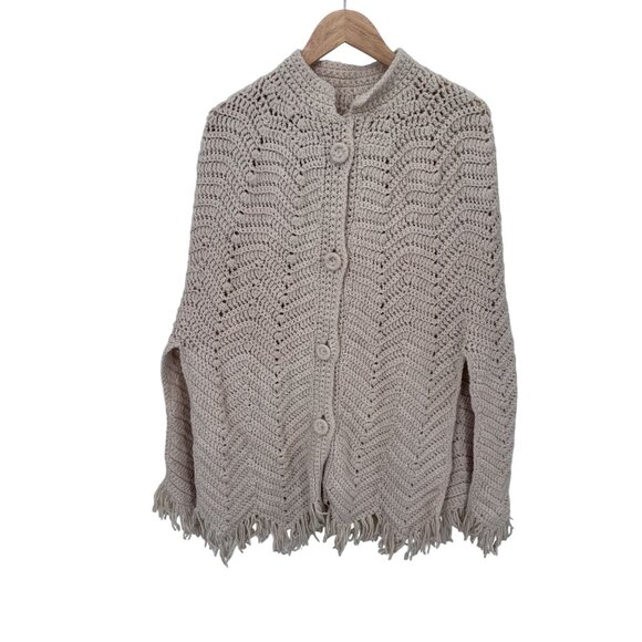 1960 VTG Hand Knit Shawl Poncho Sweater Womens One Size Chunky Button Fringe - Picture 1 of 6